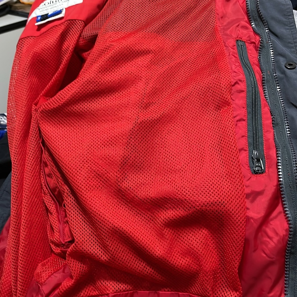 Columbia Men's Red Core Interchangeable Jacket. Very Good Condition. Size XL. - Picture 15 of 15